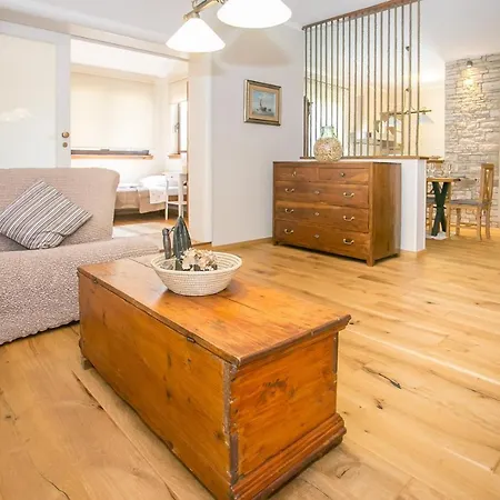 Villa Comfortable Marinela With Pool&garden Tar-Vabriga