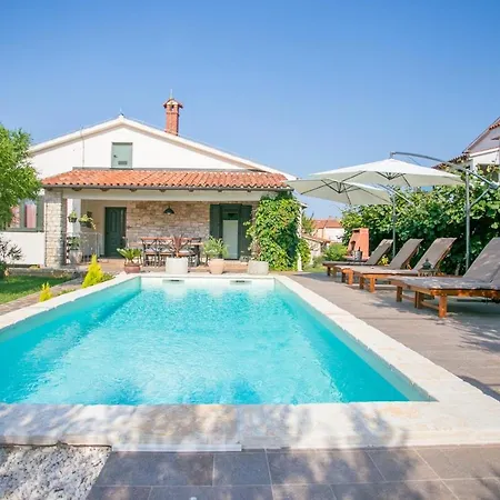 Villa Comfortable Marinela With Pool&garden Tar-Vabriga