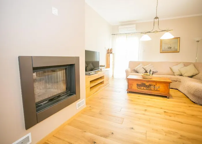 Comfortable Marinela With Pool And Garden * Tar-Vabriga