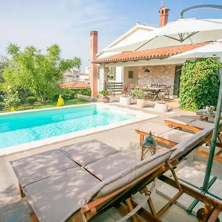 Villa Comfortable Marinela With Pool And Garden *