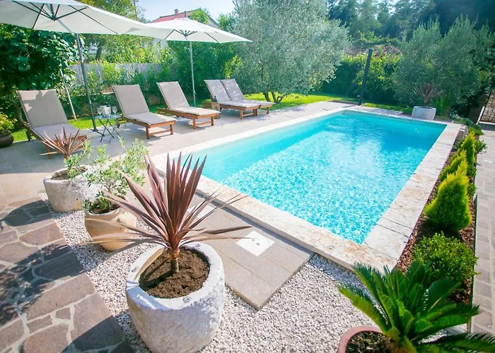 Comfortable Marinela With Pool And Garden Willa *