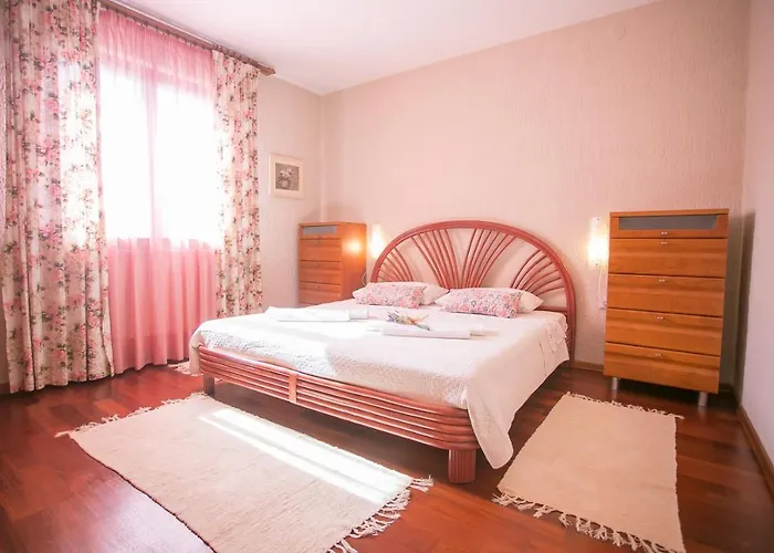 Comfortable Marinela With Pool And Garden * Tar-Vabriga